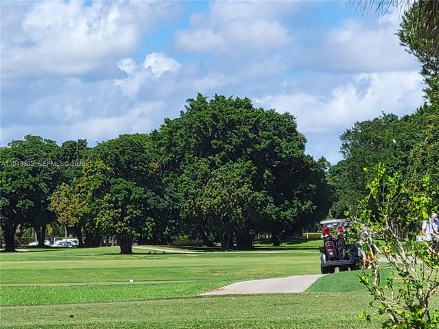 196 E Mansfield E 196, Boca Raton, FL 33434