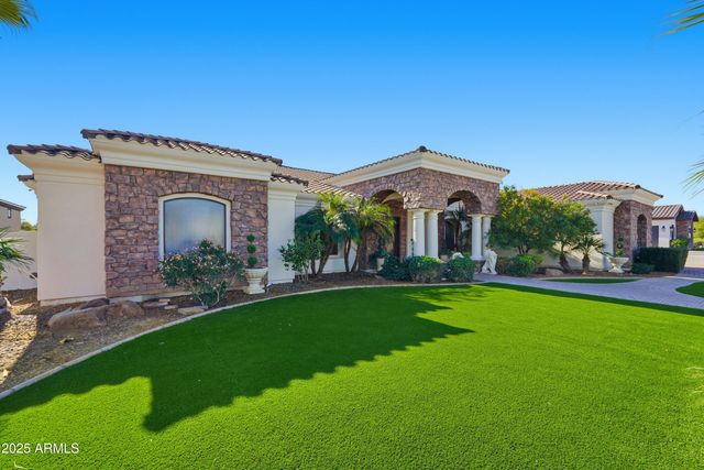 18131 W PALO VERDE Court, Litchfield Park, AZ 85340