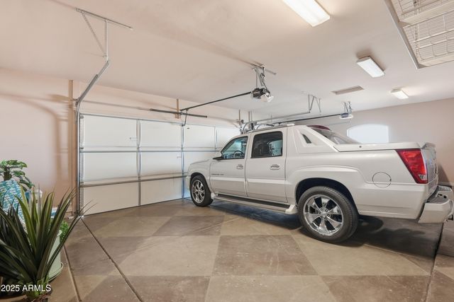 18131 W PALO VERDE Court, Litchfield Park, AZ 85340