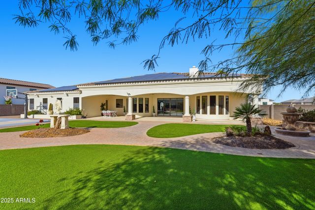 18131 W PALO VERDE Court, Litchfield Park, AZ 85340