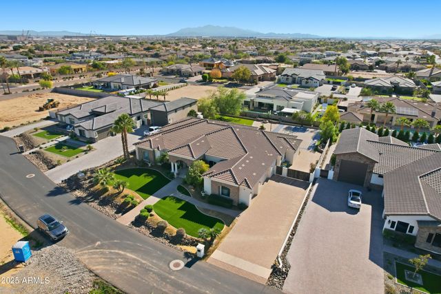 18131 W PALO VERDE Court, Litchfield Park, AZ 85340