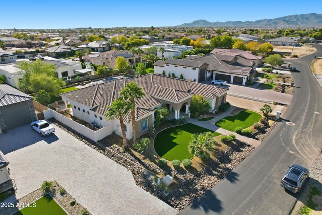 18131 W PALO VERDE Court, Litchfield Park, AZ 85340