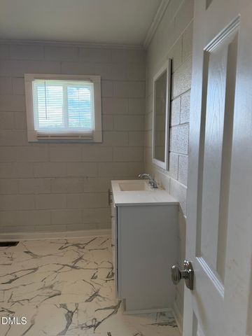 7420 Rouse 1, Holly Springs, NC 27540
