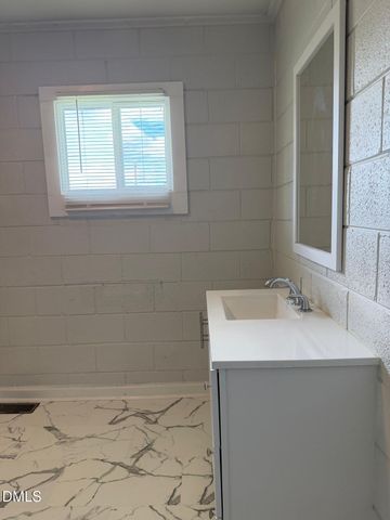 7420 Rouse 1, Holly Springs, NC 27540