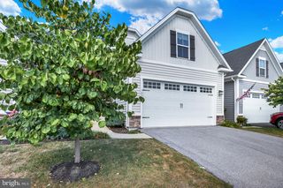 3052 LORELAI DR, Harrisburg, PA 17112