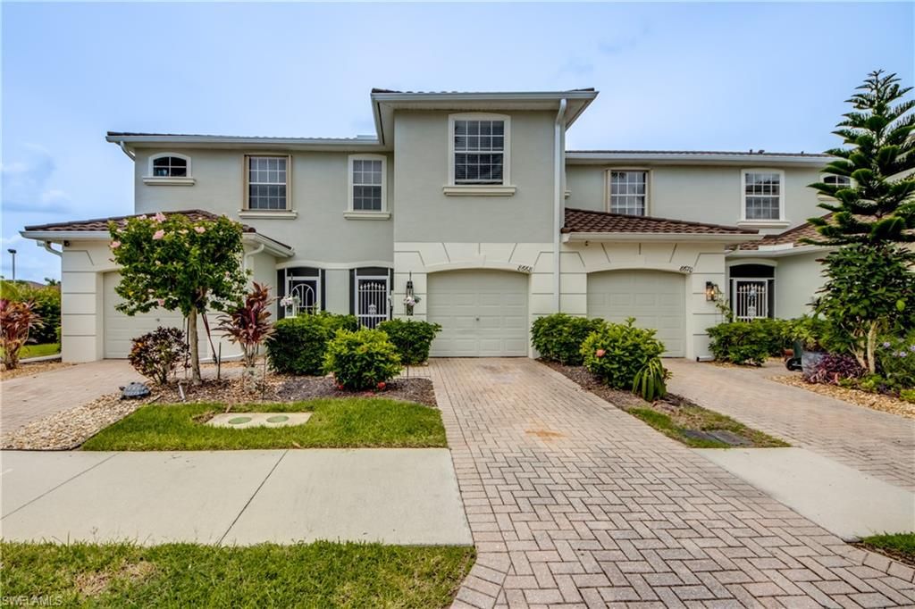8668 Athena CT, Lehigh Acres, FL 33971