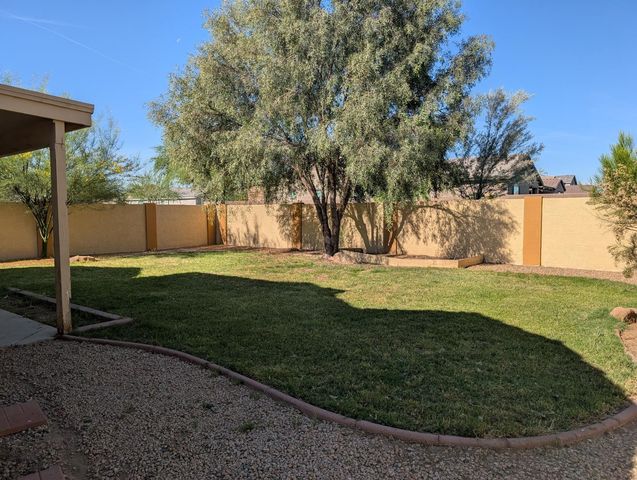 4226 N 92nd Lane, Phoenix, AZ 85037