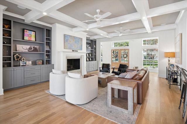 4815 Allencrest Lane, Dallas, TX 75244