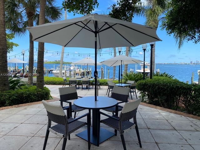 4000 Towerside Ter 301, Miami, FL 33138