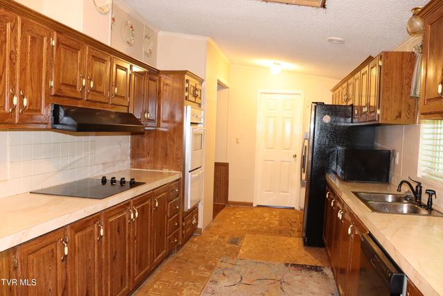 2004 Derby Road, Appalachia, VA 24216