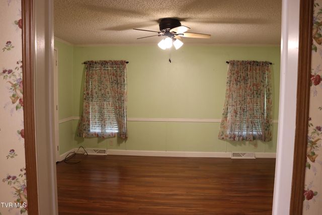 2004 Derby Road, Appalachia, VA 24216