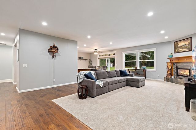 25511 70th Avenue NE, Arlington, WA 98223