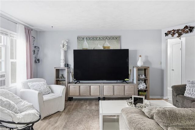 5828 Bradley AVE, Norfolk, VA 23518