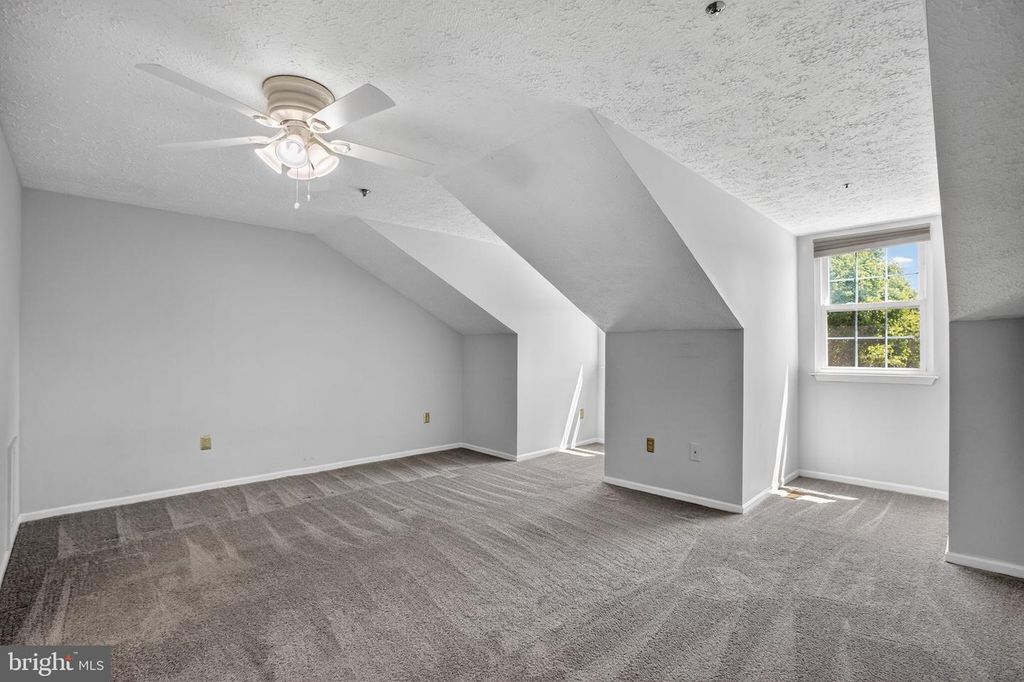 Image 11 of property listing at 5314 HALIBUT PL, Waldorf, MD 20603