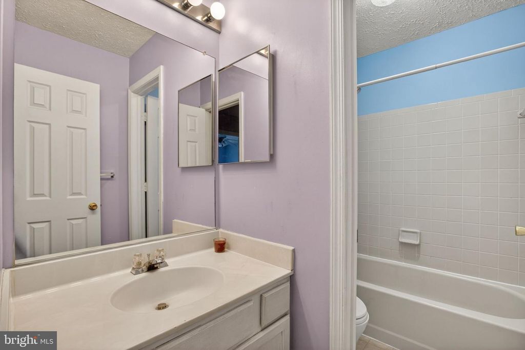 Image 14 of property listing at 5314 HALIBUT PL, Waldorf, MD 20603