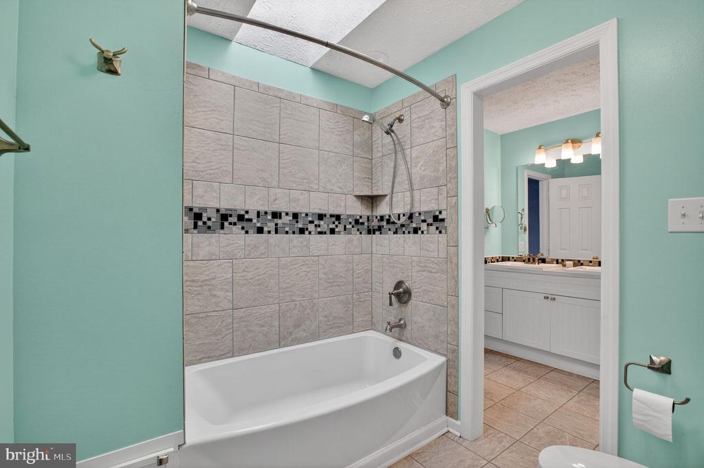 Image 18 of property listing at 5314 HALIBUT PL, Waldorf, MD 20603