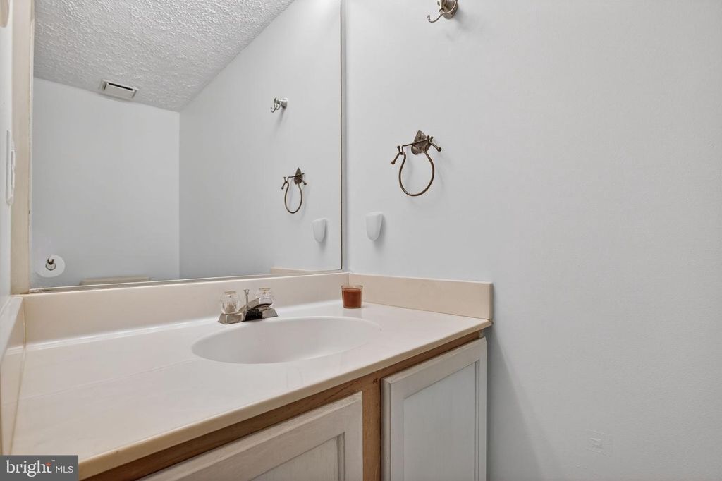 Image 22 of property listing at 5314 HALIBUT PL, Waldorf, MD 20603