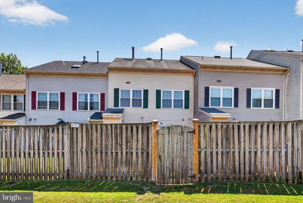 Image 28 of property listing at 5314 HALIBUT PL, Waldorf, MD 20603