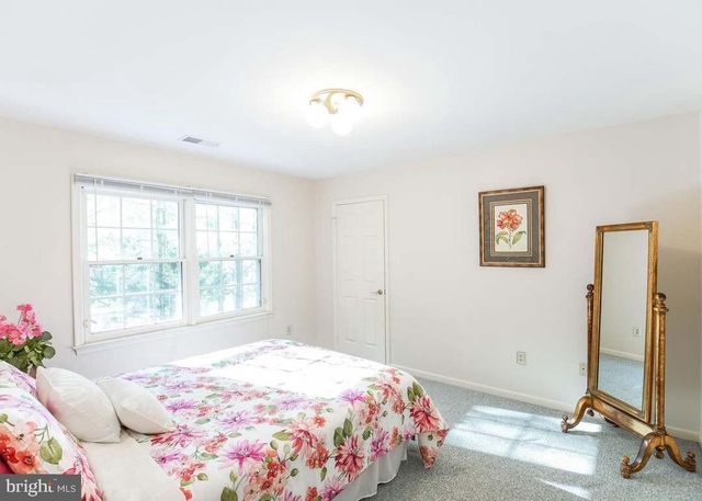 9720 HOLLOWAY HILL CT, Potomac, MD 20854