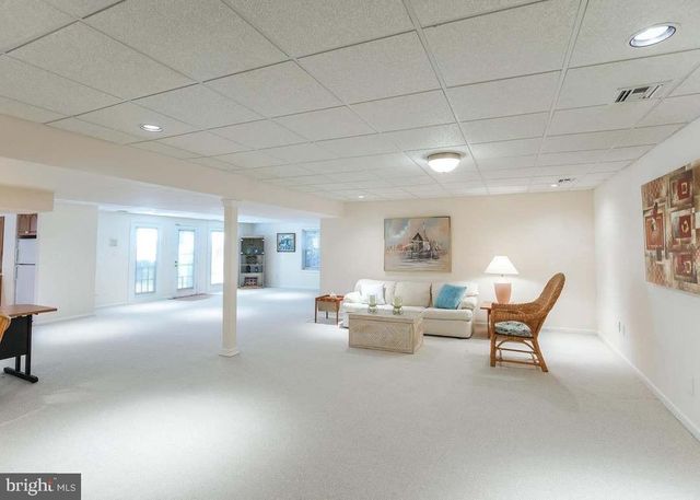 9720 HOLLOWAY HILL CT, Potomac, MD 20854
