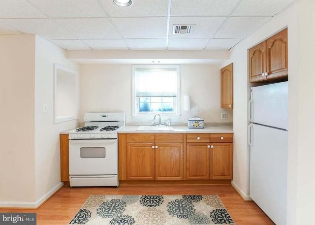 9720 HOLLOWAY HILL CT, Potomac, MD 20854