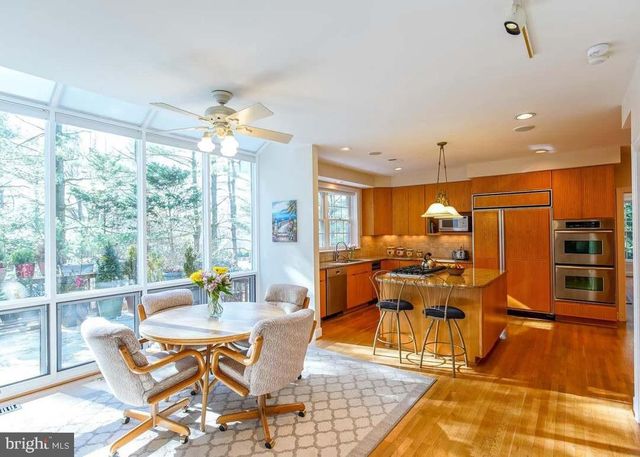 9720 HOLLOWAY HILL CT, Potomac, MD 20854