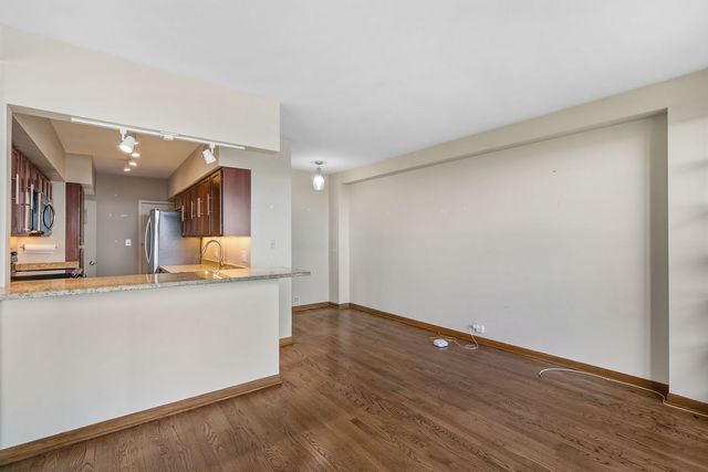 3180 N Lake Shore Drive 13C, Chicago, IL 60657