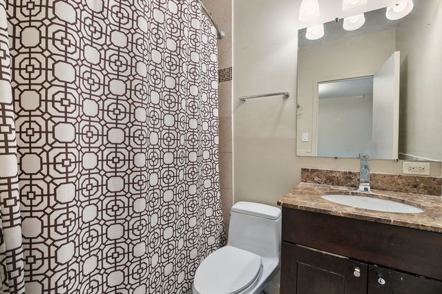 3180 N Lake Shore Drive 13C, Chicago, IL 60657