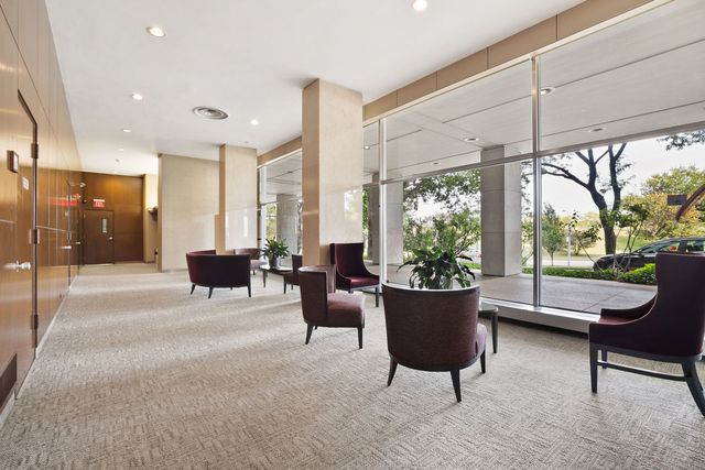 3180 N Lake Shore Drive 13C, Chicago, IL 60657