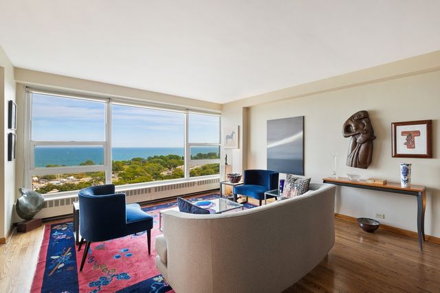3180 N Lake Shore Drive 13C, Chicago, IL 60657