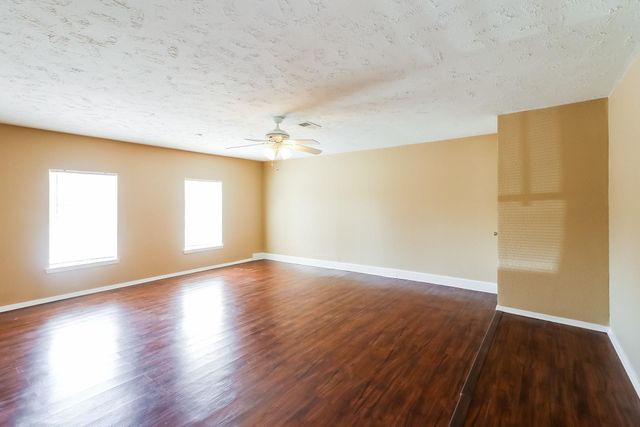 13427 Boonway Drive, Houston, TX 77045