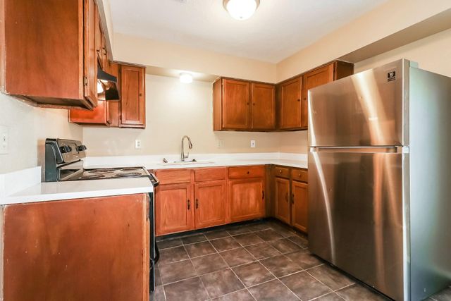 13427 Boonway Drive, Houston, TX 77045