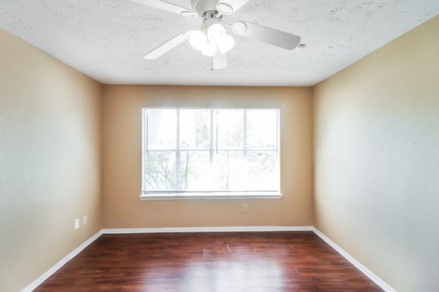 13427 Boonway Drive, Houston, TX 77045
