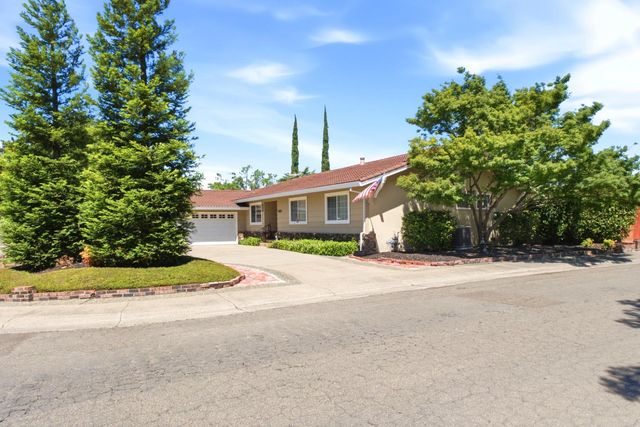 6401 Teal Way, Carmichael, CA 95608