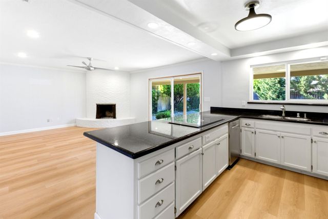 6401 Teal Way, Carmichael, CA 95608