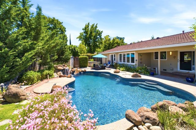 6401 Teal Way, Carmichael, CA 95608