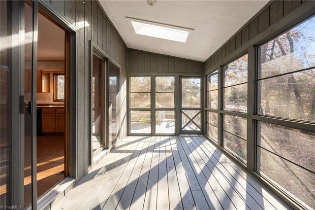 606 Thornwood Road, Jamestown, NC 27282