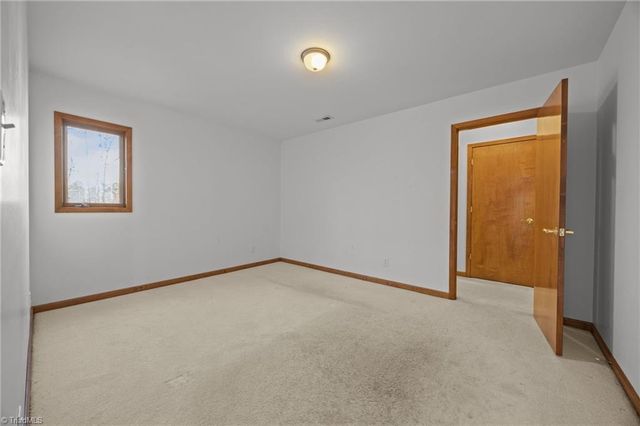 606 Thornwood Road, Jamestown, NC 27282