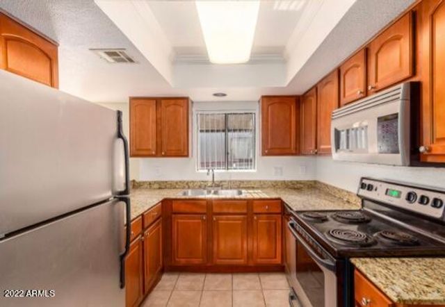 17211 N 35TH Avenue D232, Phoenix, AZ 85053