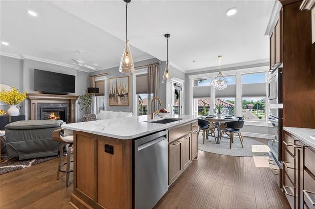 1217 SW Pebble Lane, Lee's Summit, MO 64082