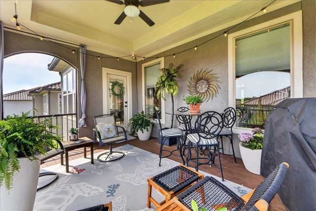 1217 SW Pebble Lane, Lee's Summit, MO 64082