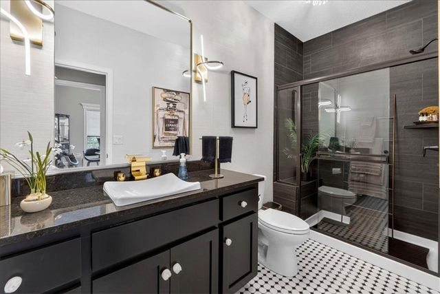 1217 SW Pebble Lane, Lee's Summit, MO 64082