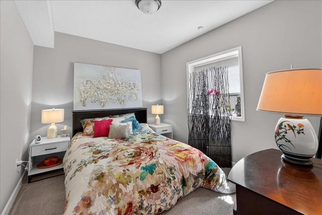1217 SW Pebble Lane, Lee's Summit, MO 64082