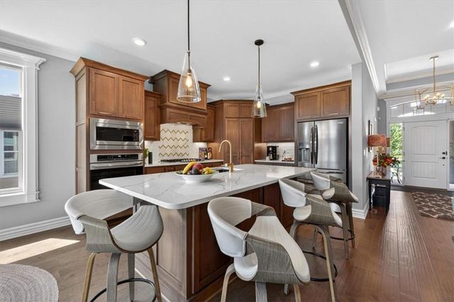 1217 SW Pebble Lane, Lee's Summit, MO 64082
