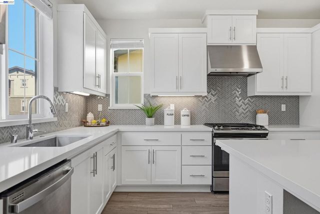 9137 Seawind Way, Newark, CA 94560