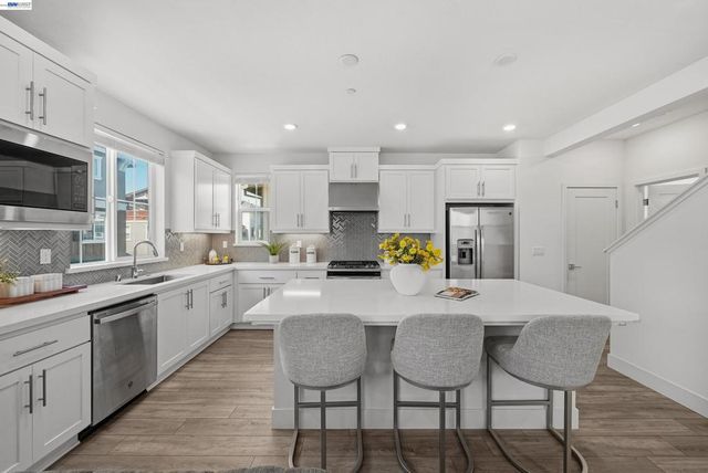 9137 Seawind Way, Newark, CA 94560