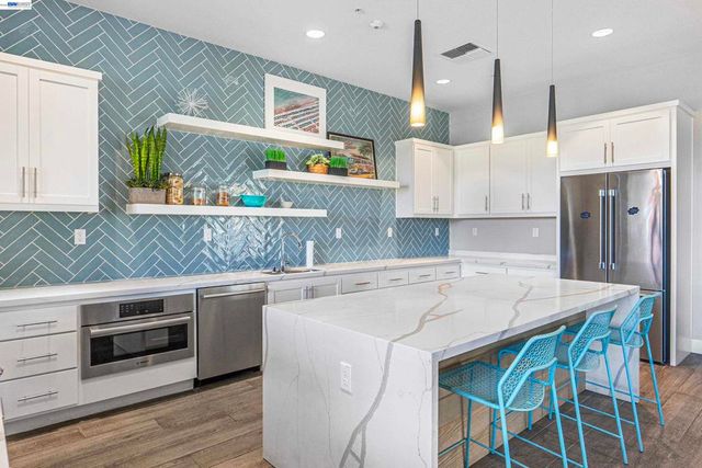 9137 Seawind Way, Newark, CA 94560