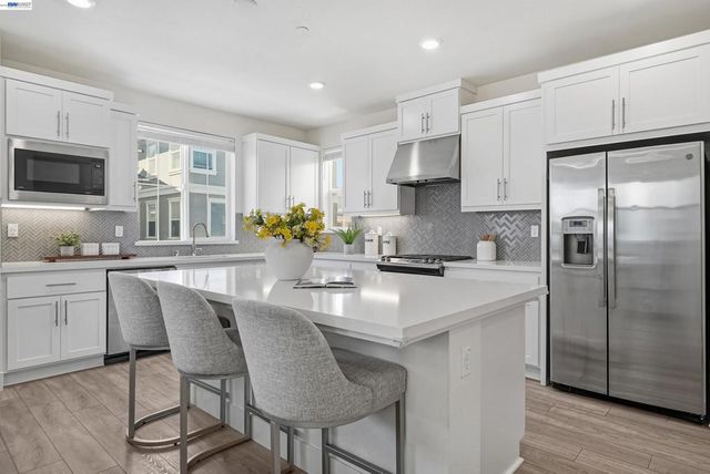 9137 Seawind Way, Newark, CA 94560
