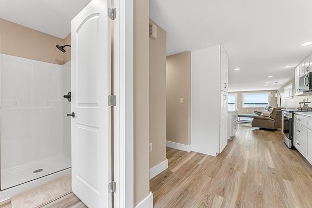 3551 W Lake Mitchell Drive, Cadillac, MI 49601