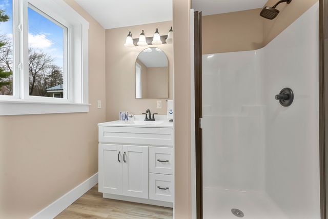 3551 W Lake Mitchell Drive, Cadillac, MI 49601